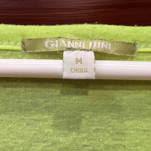 Top - Picture 2 of 2